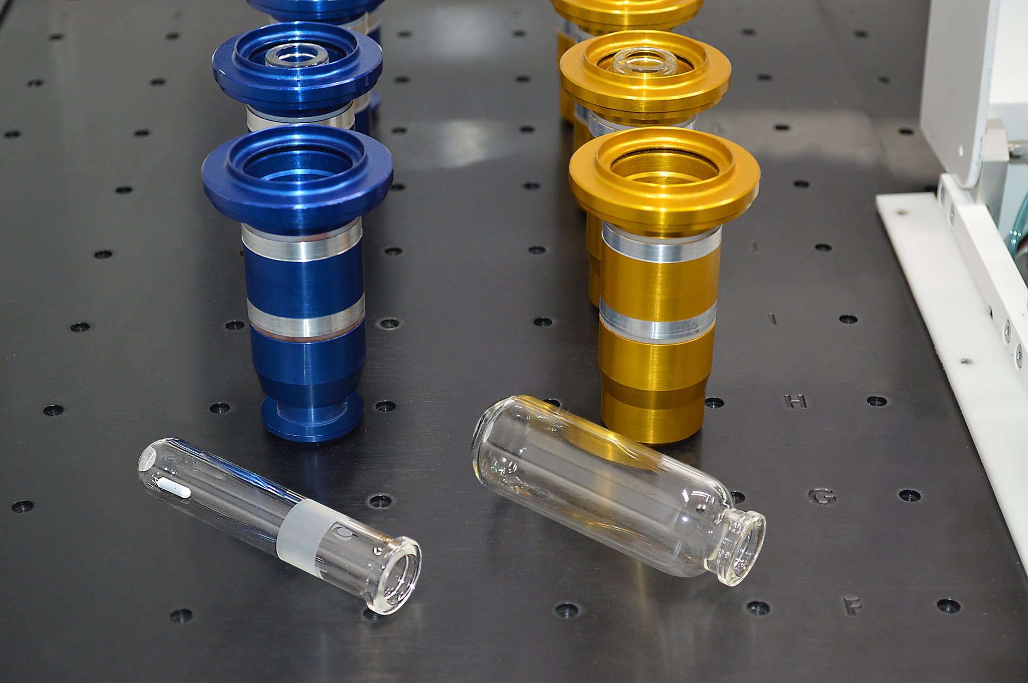 5mL and 20mL microwave vials 5mL and 20mL microwave vials